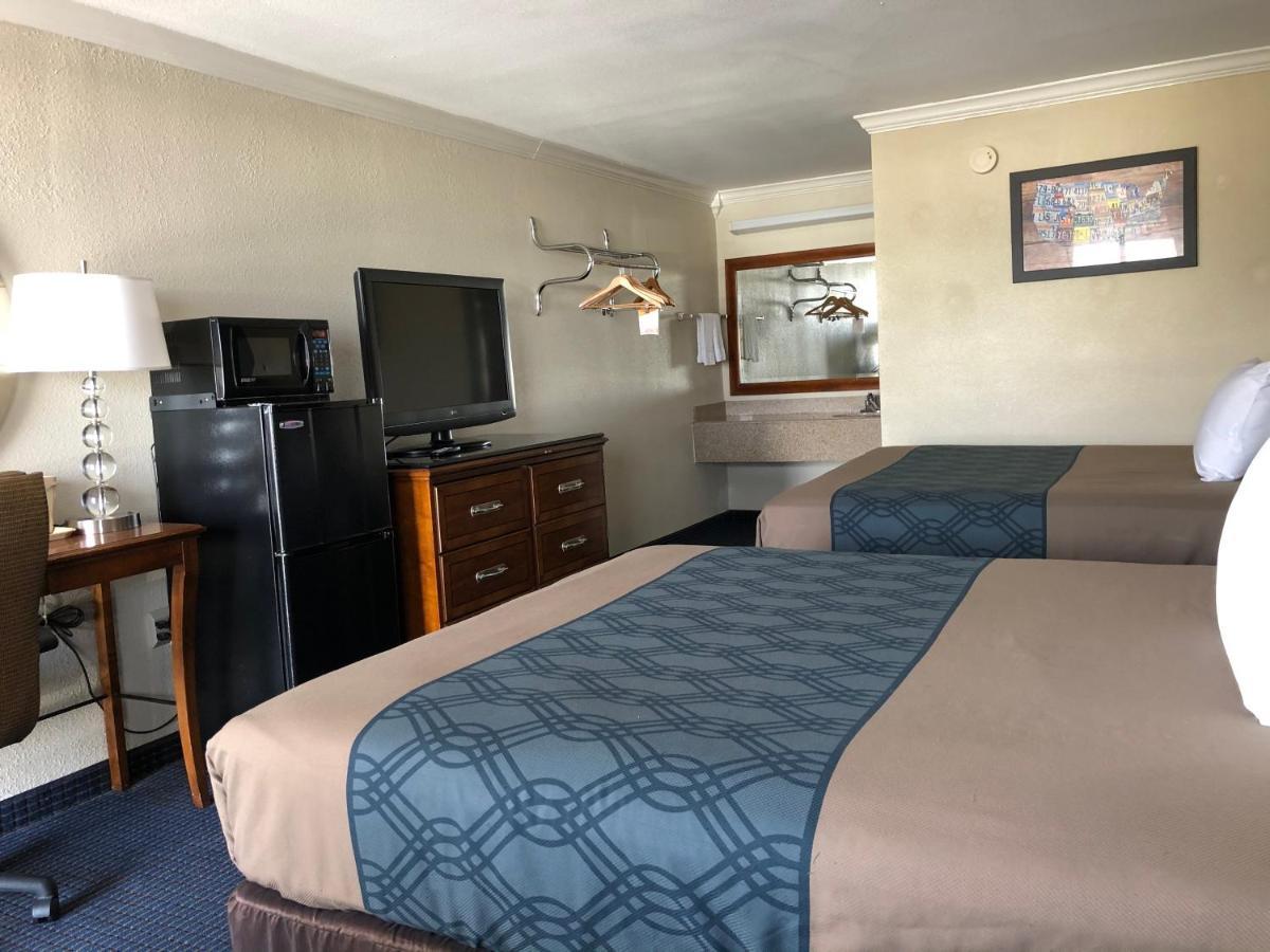 Queen Room Two Queen Beds