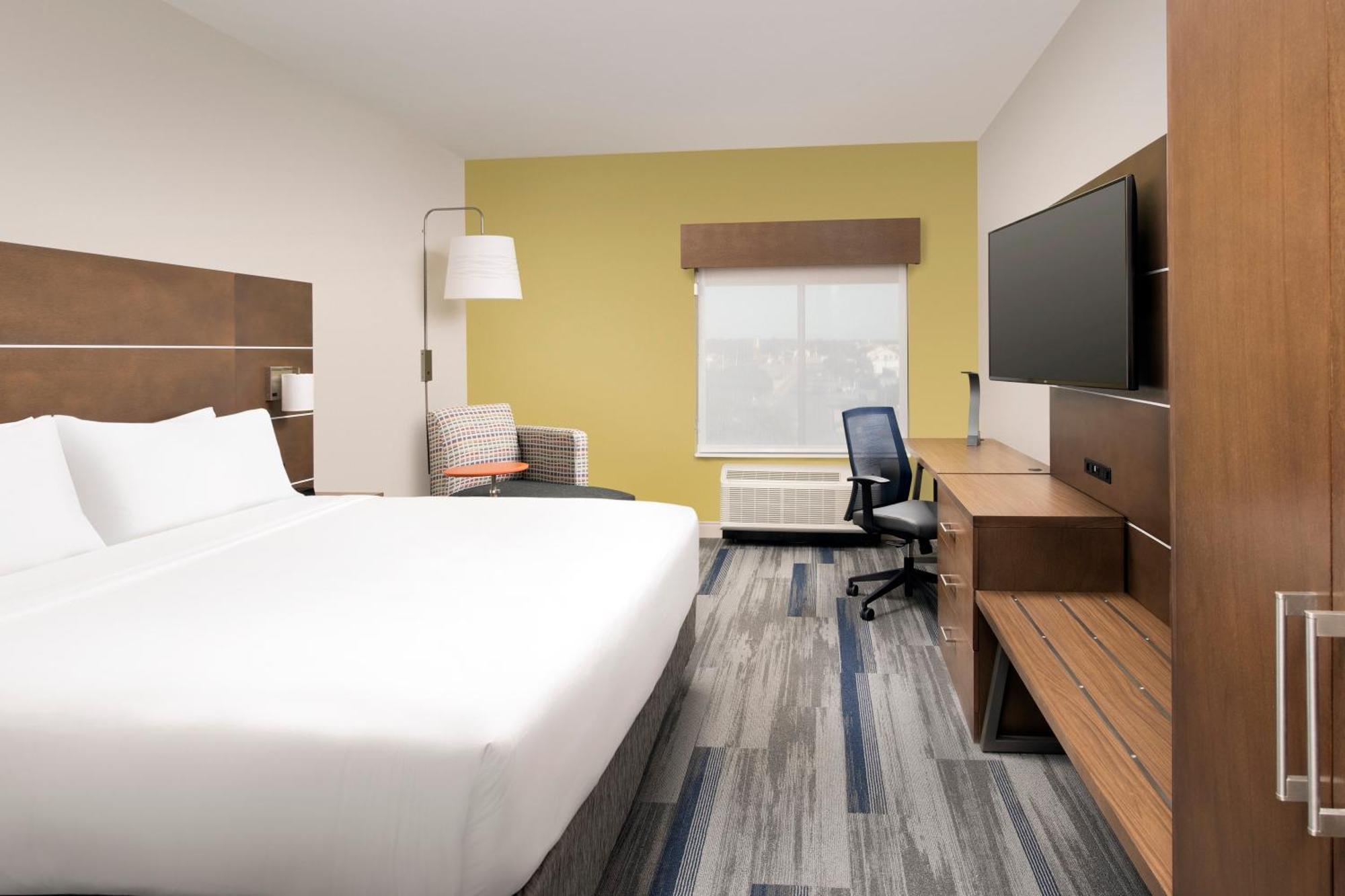 Standard King Room