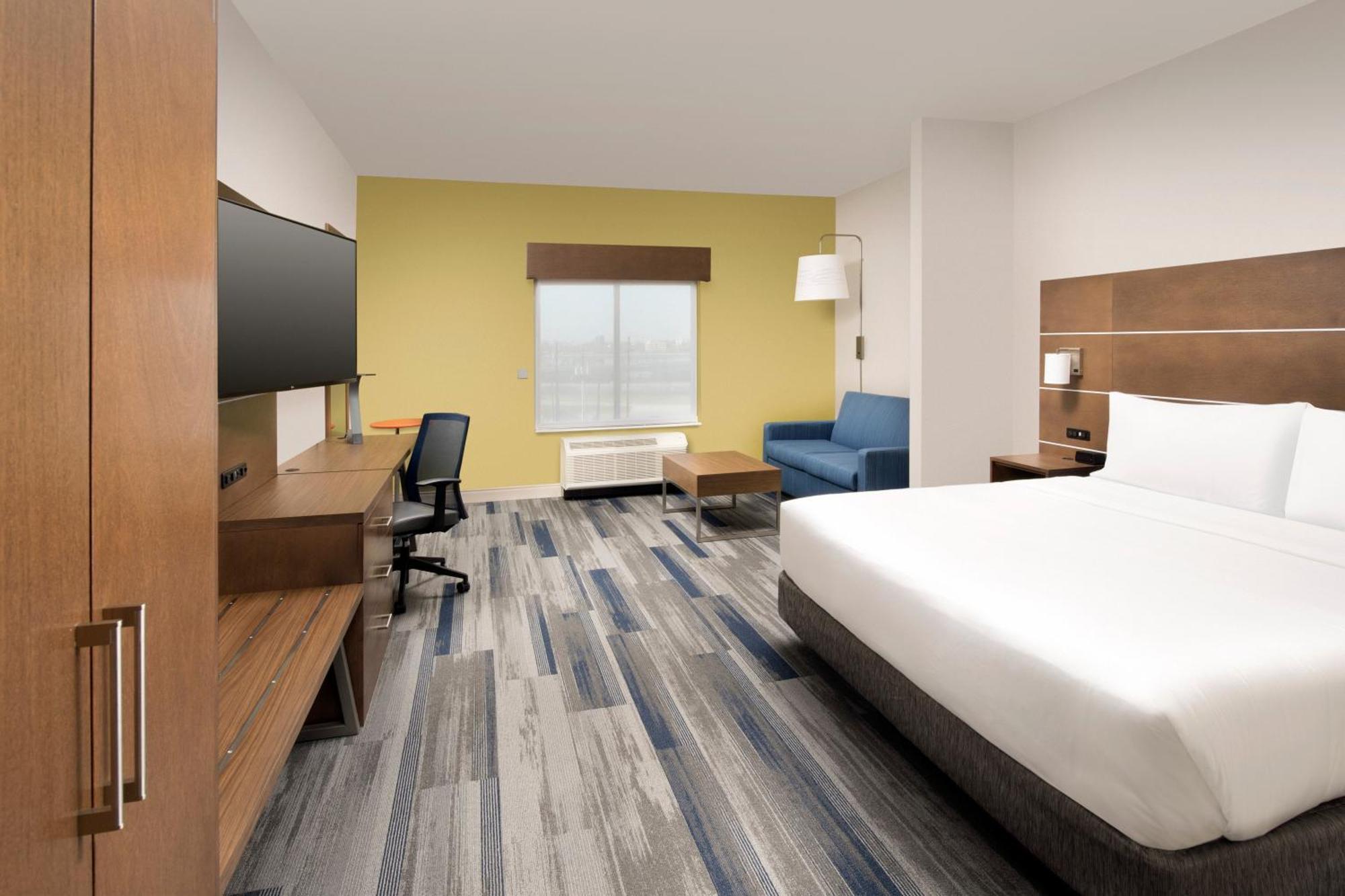 One-Bedroom Suite Hearing Accessible