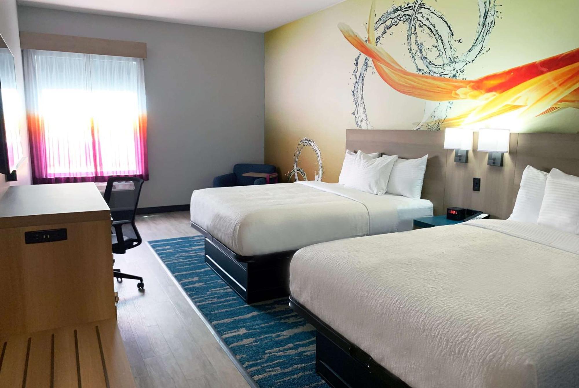 Deluxe Mobility or Hearing Accessible Room Two Queen Beds Tub Grab Bars Non-Smoking,1604166839:JPEG