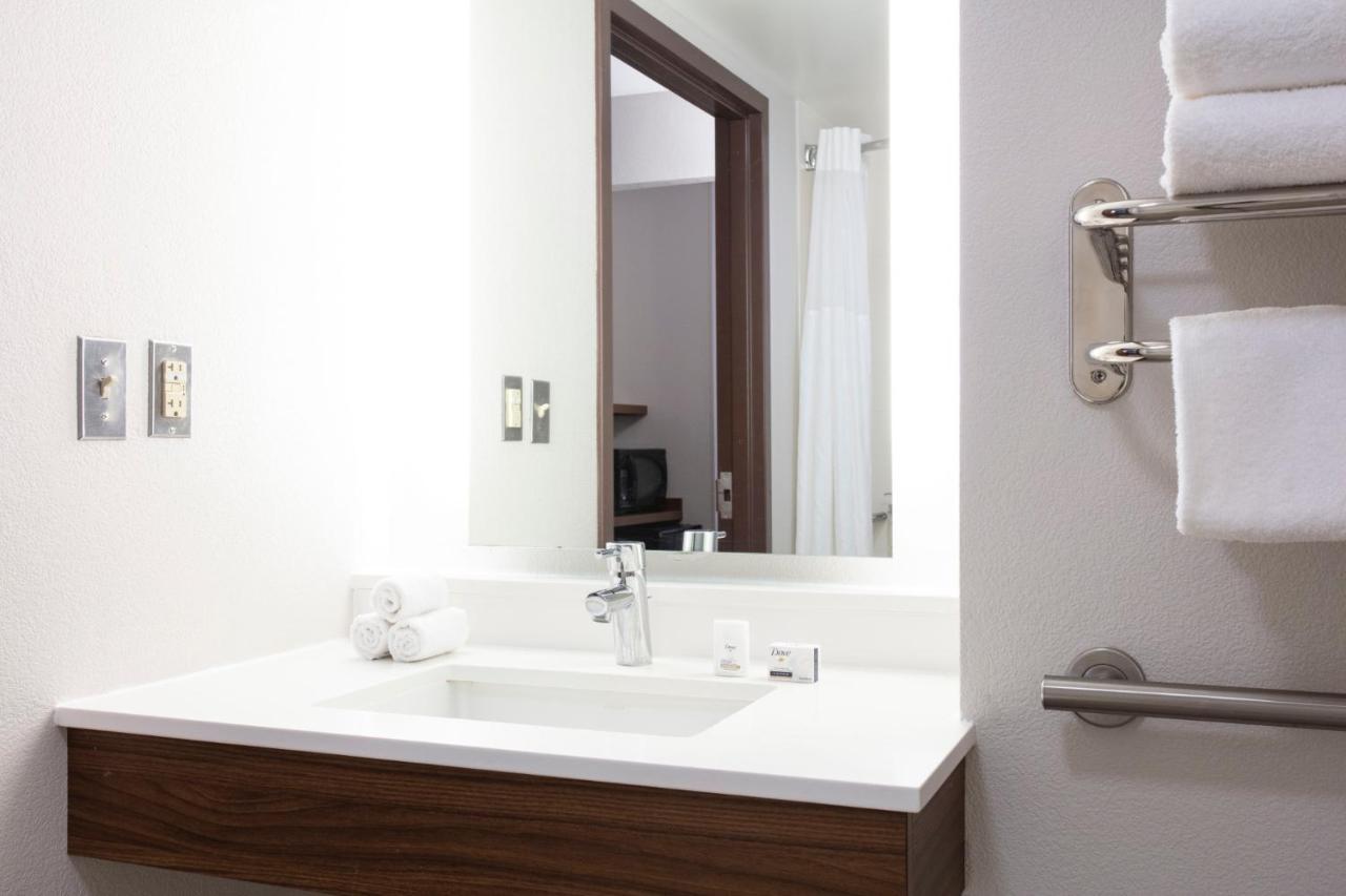 King Room Mobility Access or Hearing Accessible