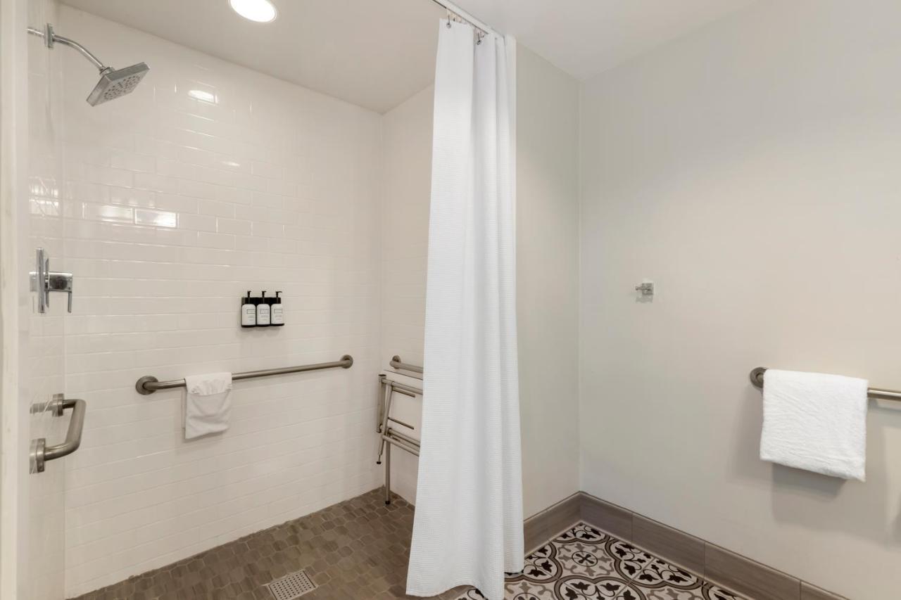 Queen Room Disability Access