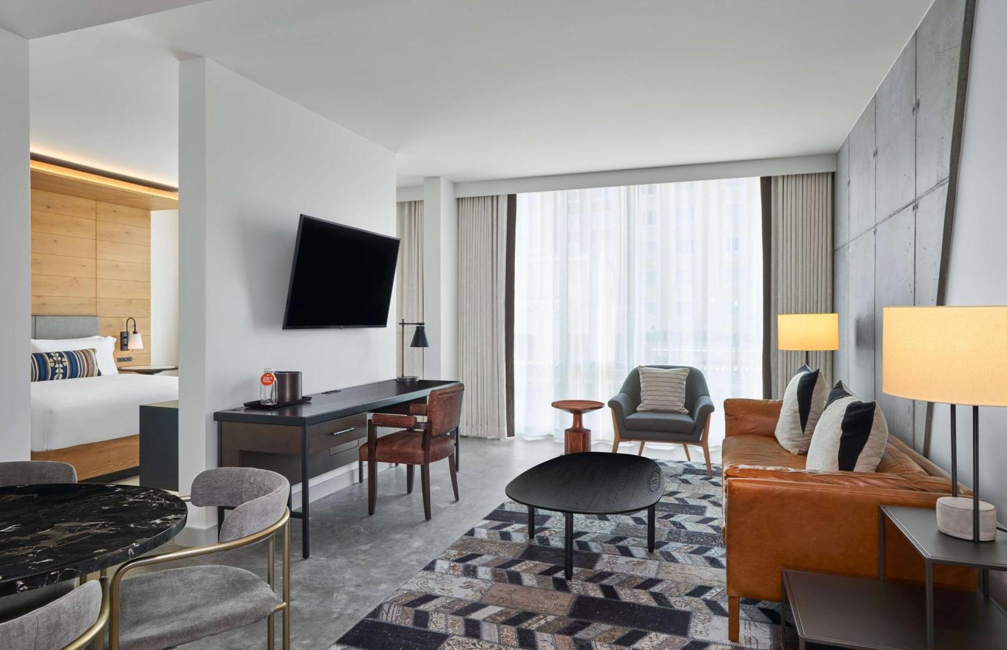 King Suite with River View