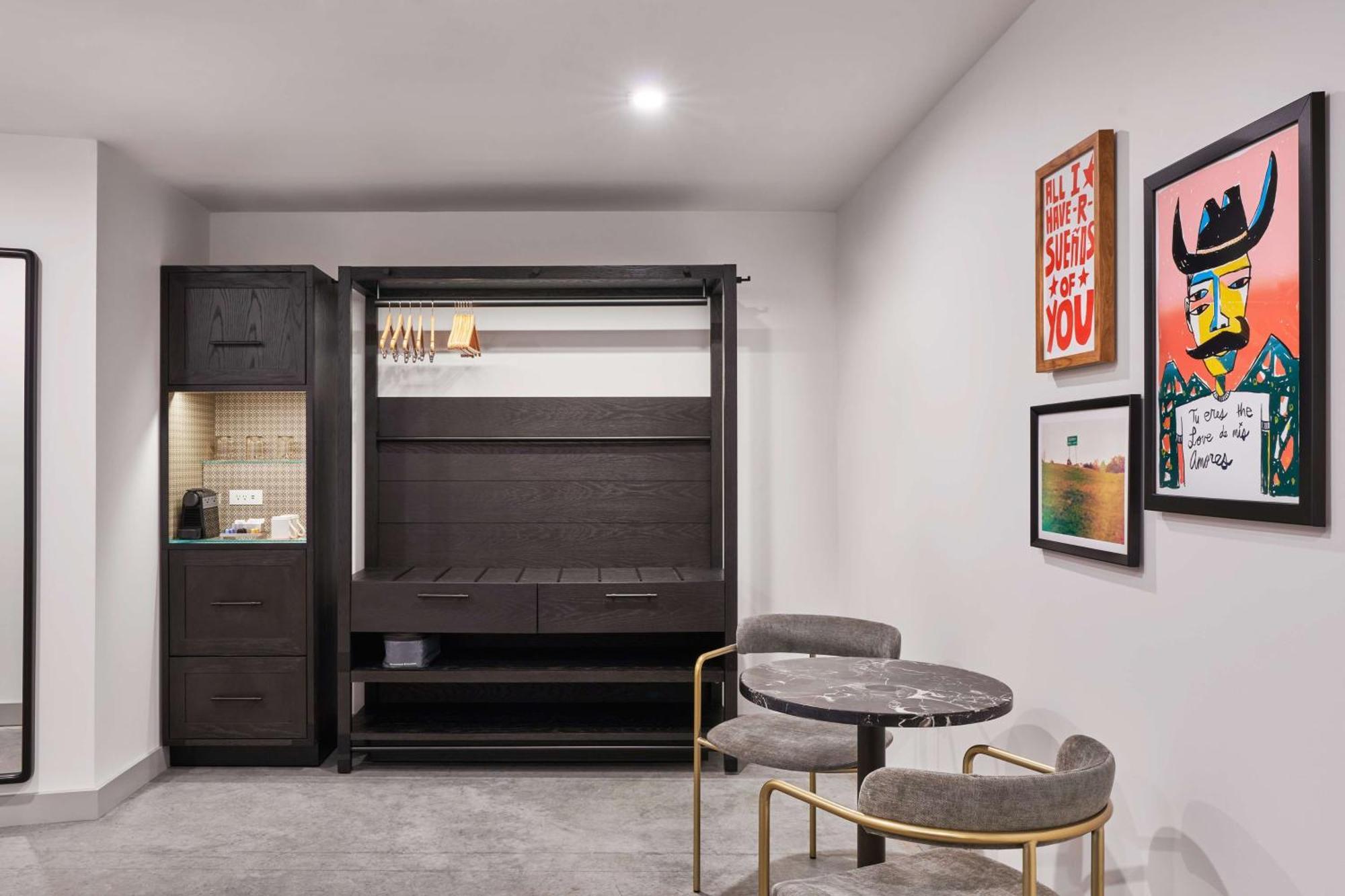 Premium King Room with River View