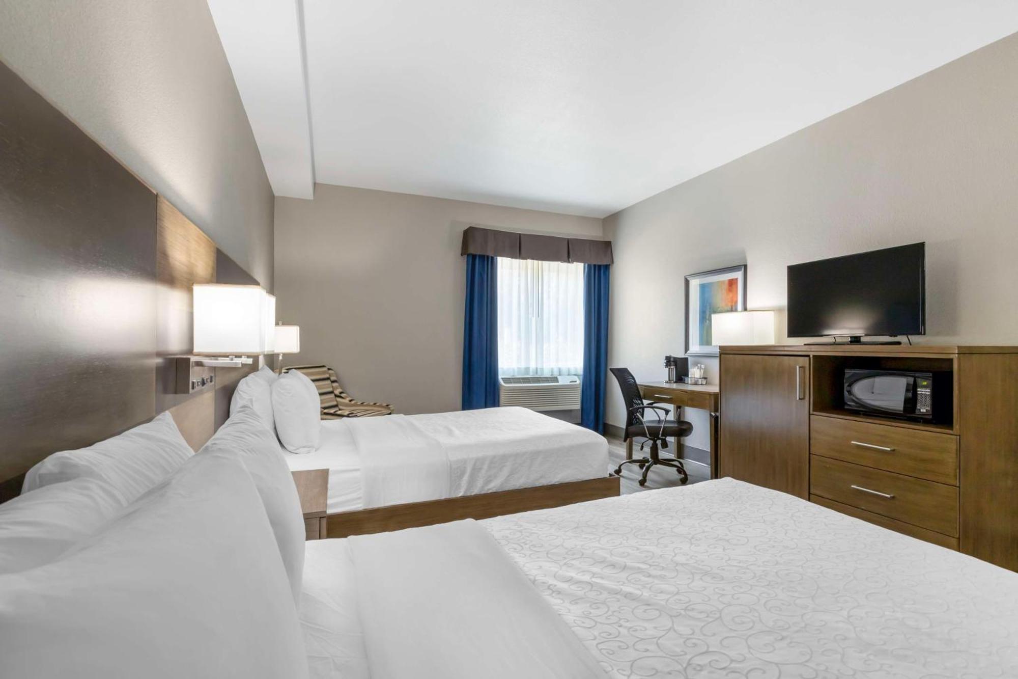 Queen Room with Two Queen Beds