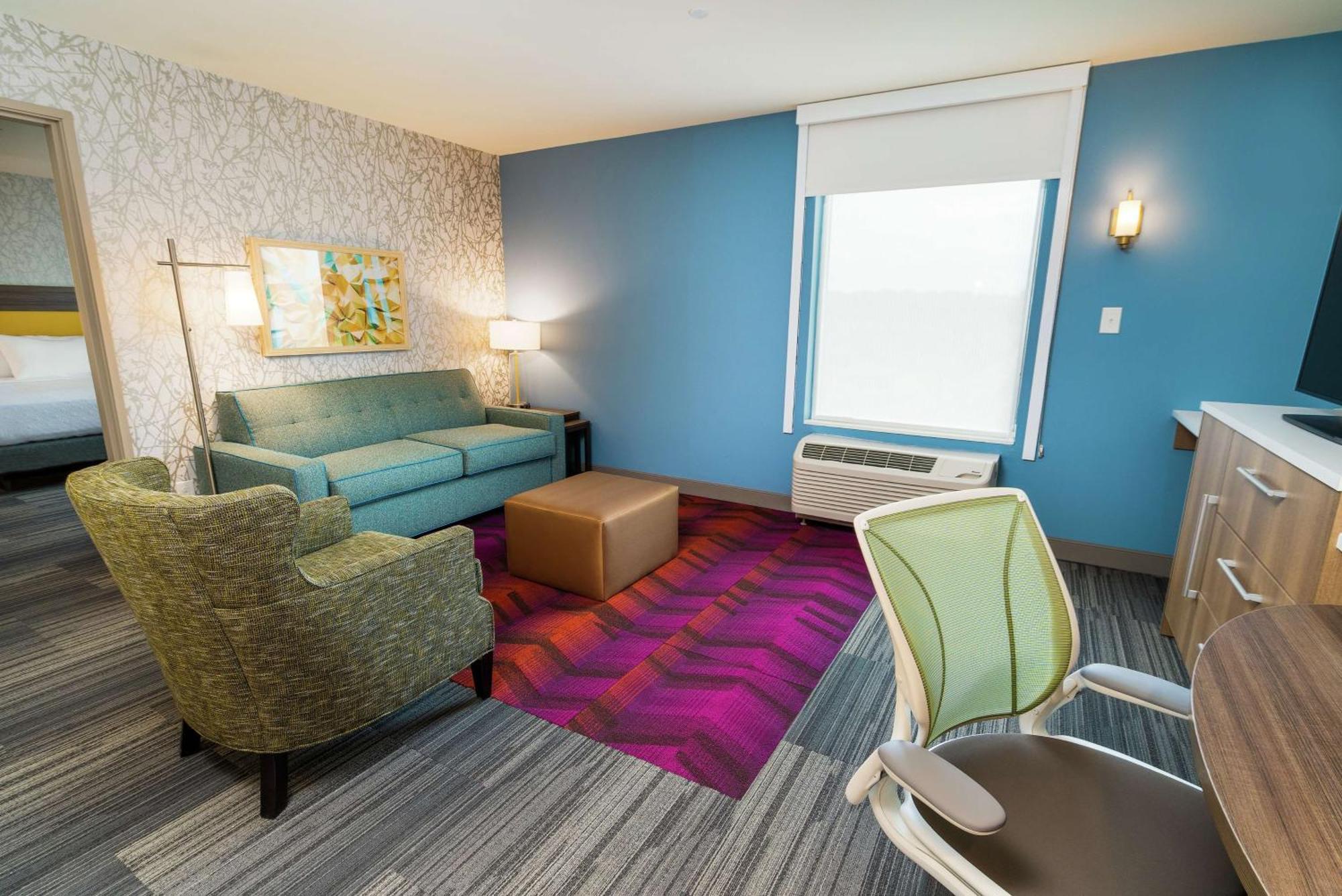 One-Bedroom King Suite Non-Smoking