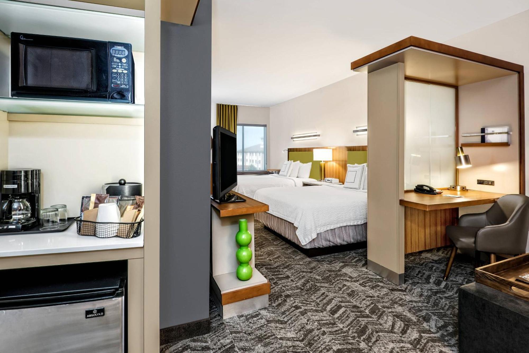 Queen Suite Two Queen Beds Bathtub Trundle Sofa Mobility Access or Hearing Accessible