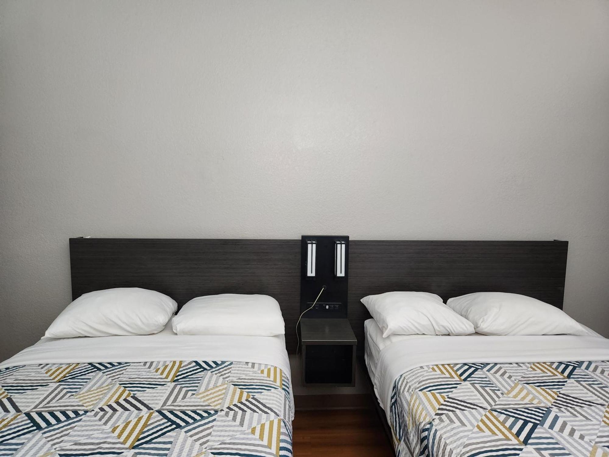 Double Room Two Double Beds Non-Smoking