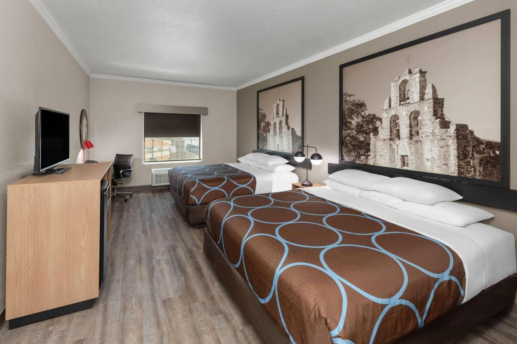 King Room Two King Beds Non-Smoking