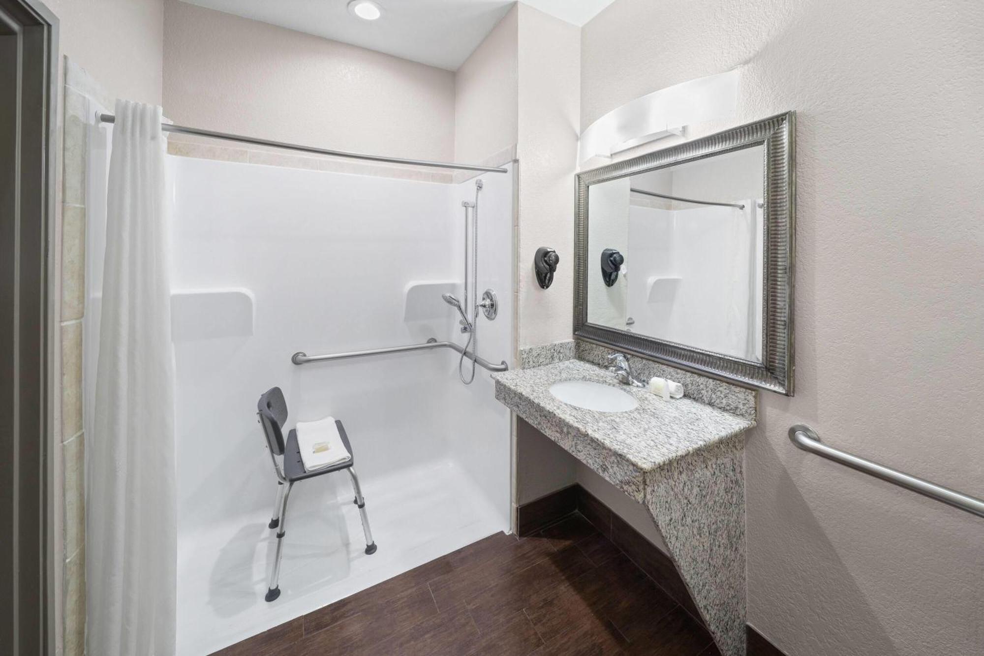 King Room Mobility or Hearing Access Roll Shower Non-Smoking