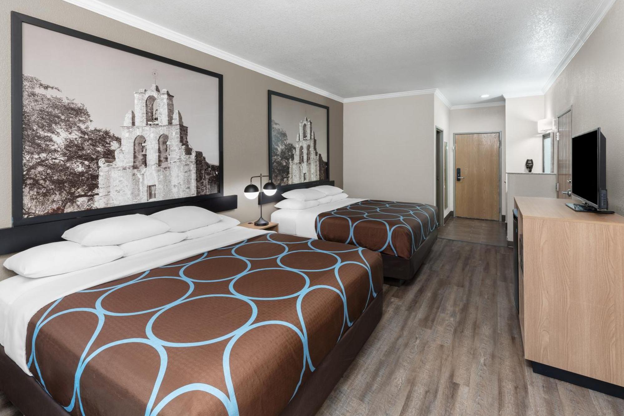 King Room Two King Beds Non-Smoking