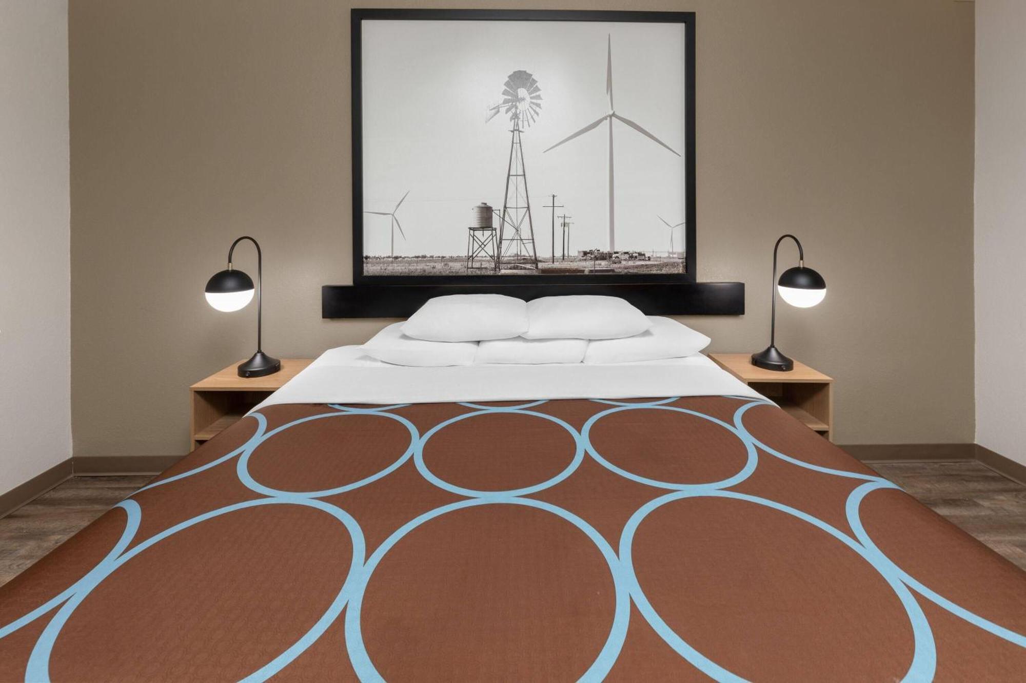 King Room Mobility or Hearing Access Roll Shower Non-Smoking