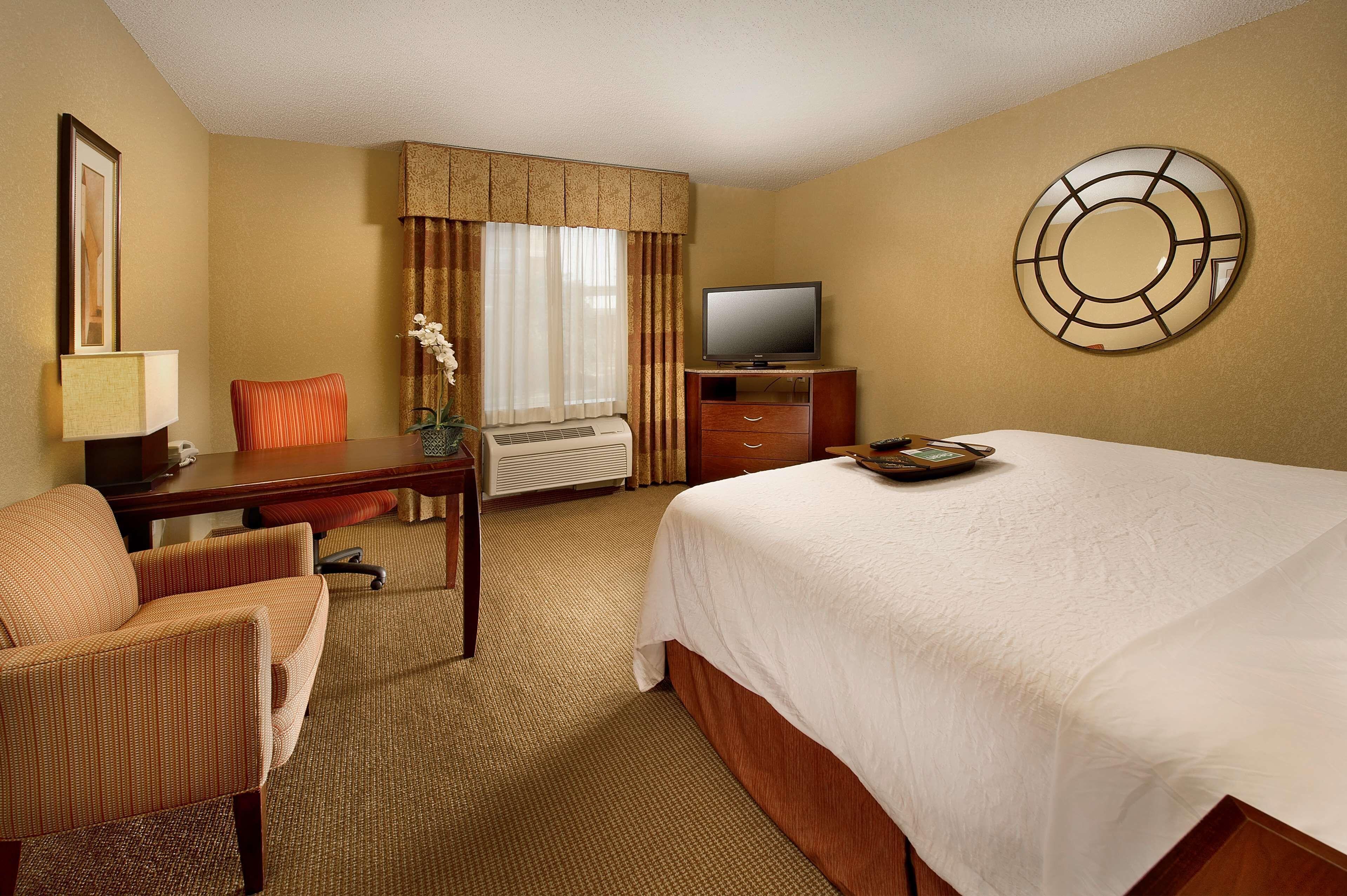 King Room Mobility Access or Non-Smoking
