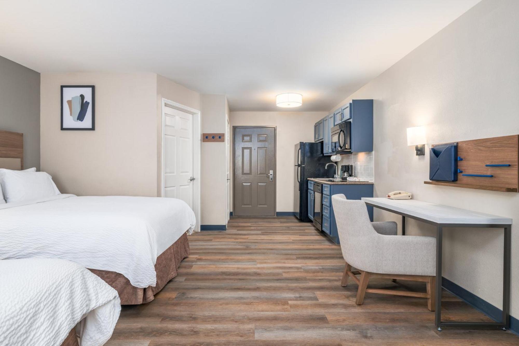 Studio Suite Two Queen Beds