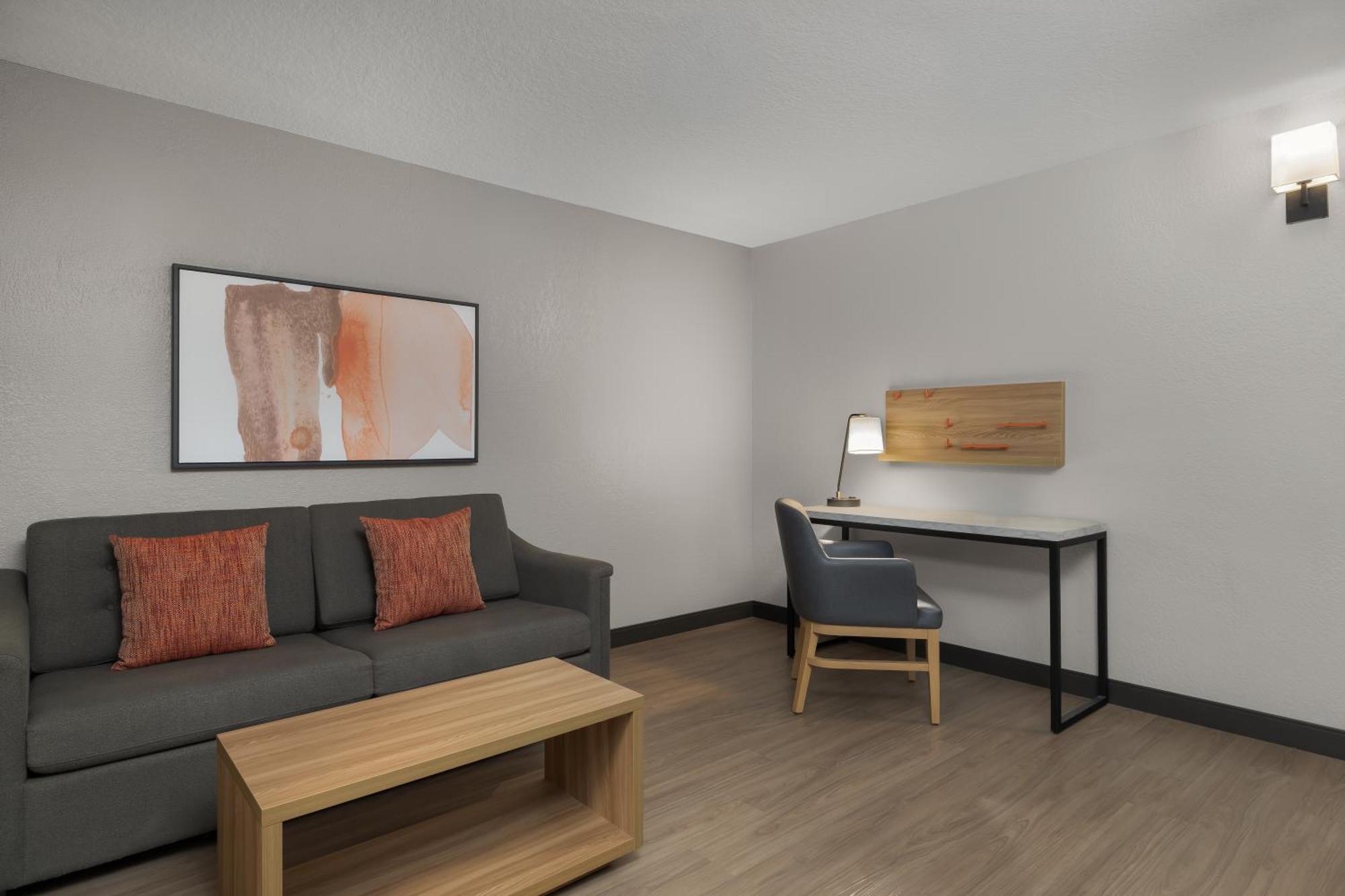 Studio Suite Two Queen Beds Non-Smoking