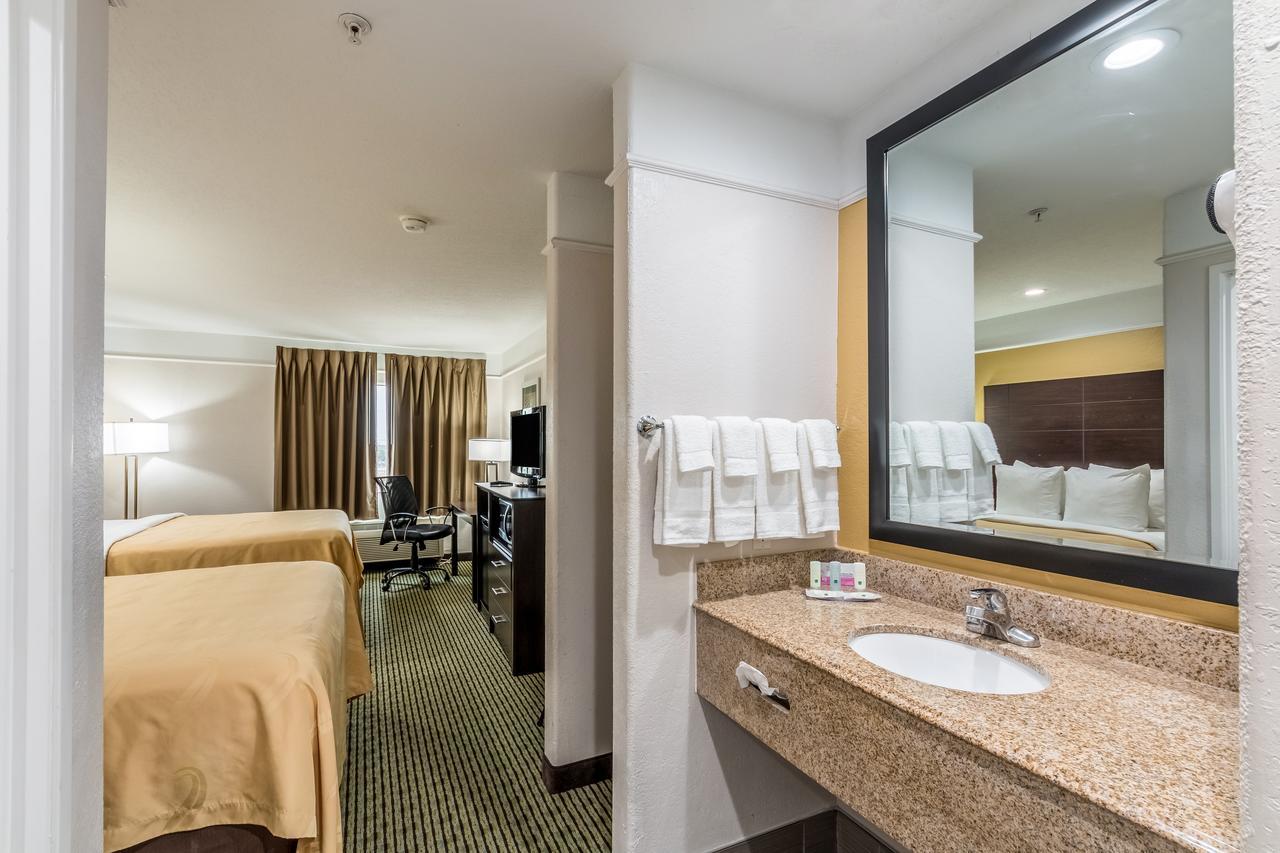 Queen Room with Two Queen Beds - Non-Smoking
