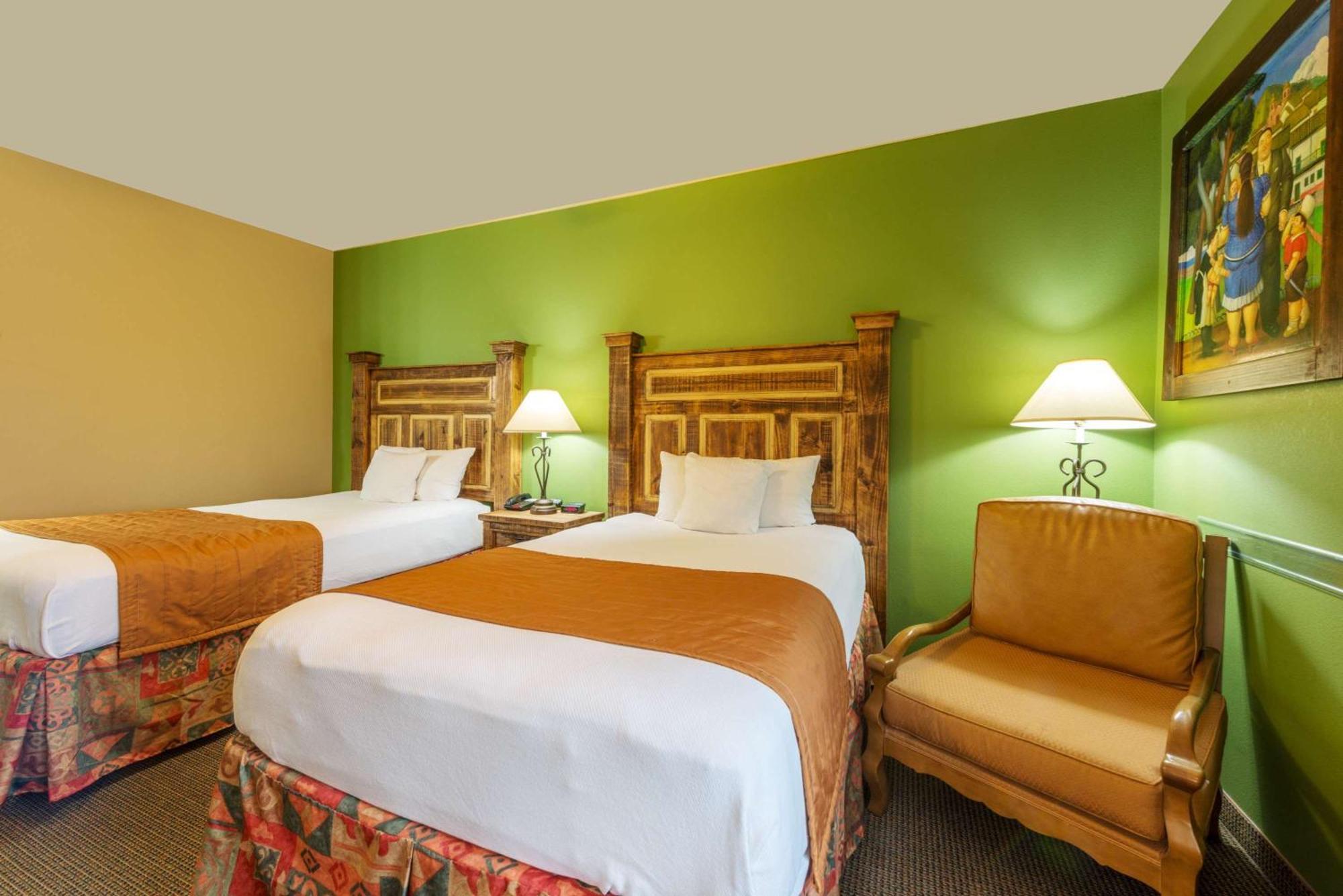 Standard Room Two Double Beds Non-Smoking
