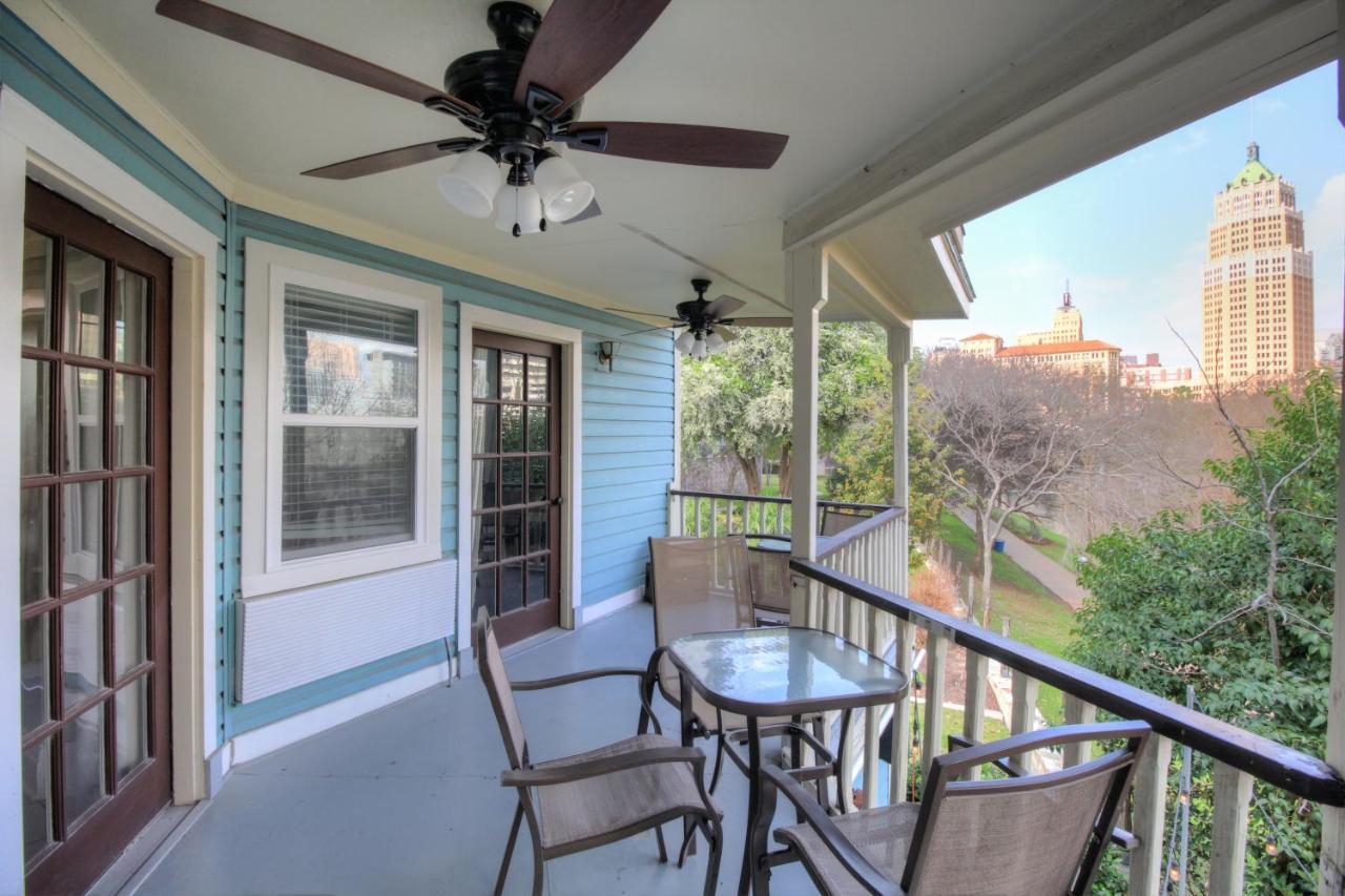 Queen Suite Balcony