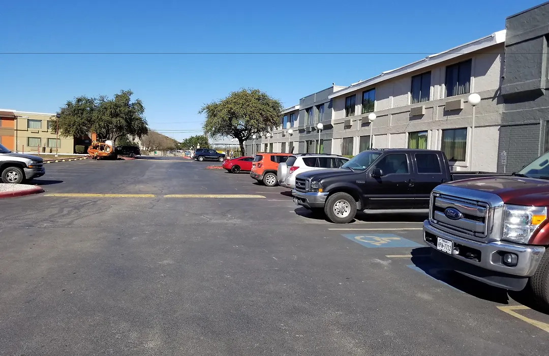 Travelodge By Wyndham San Antonio Downtown Northeast-1