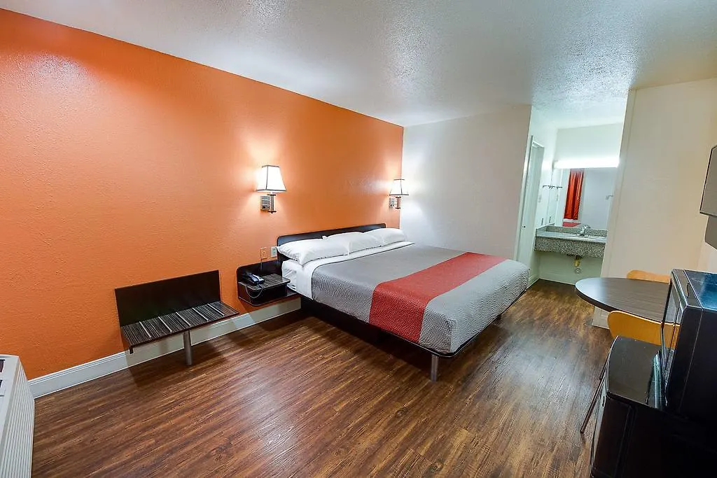 Americas Best Value Inn San Antonio-1