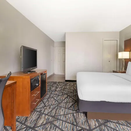 Best Western Near Lackland Afb Seaworld-3