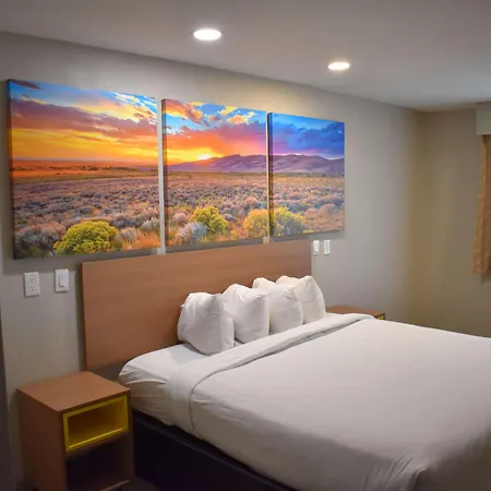 Days Inn By Wyndham San Antonio Alamo/Riverwalk-2