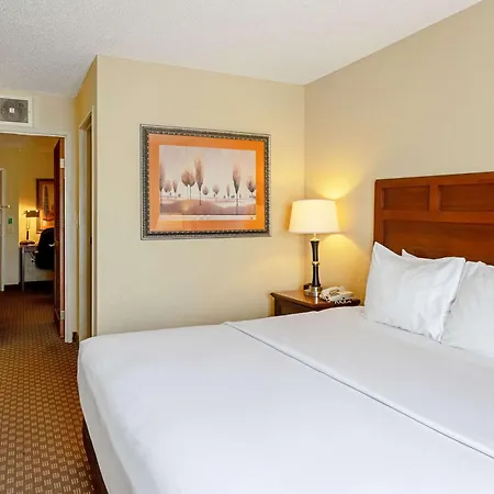 Quality Suites San Antonio Northeast-2