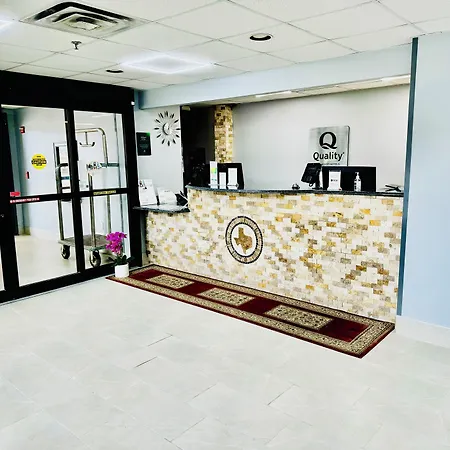 Quality Inn Near Seaworld - Lackland-2