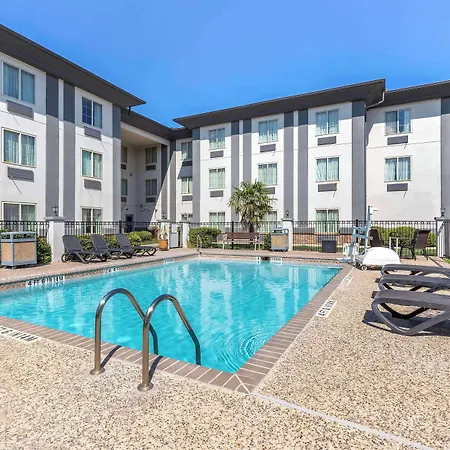 Best Western Medical Center North Inn & Suites Near Six Flags-2