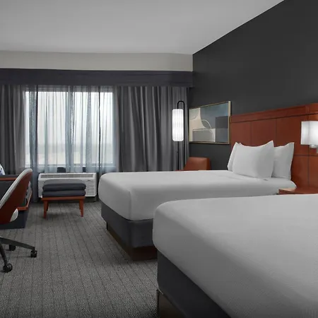 Courtyard By Marriott San Antonio Seaworld Westover Hills-2