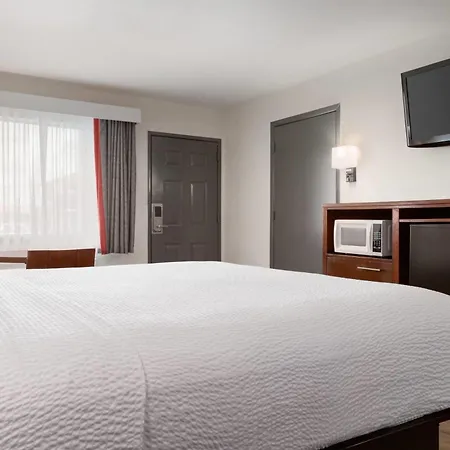 Ramada By Wyndham San Antonio Near Seaworld - Lackland Afb-3
