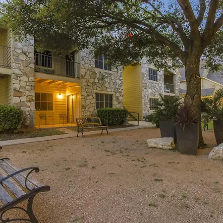 Navona Live Oak Hotel-3