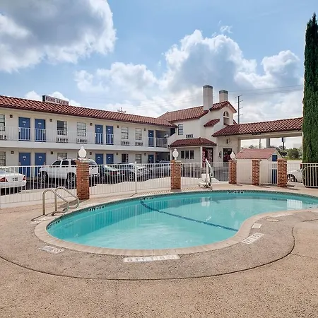 Americas Best Value Inn San Antonio-3